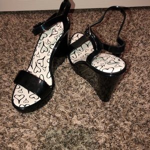 🌟Black wedges♠️